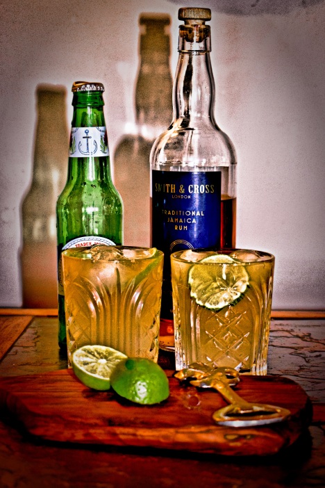 A tasty cocktail served as a prelude to the oysters ~ Jamaican rum with fresh ginger beer, with a garnish of fresh lime